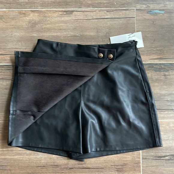 ZARA FAUX LEATHER SKORT - Picture 11 of 14